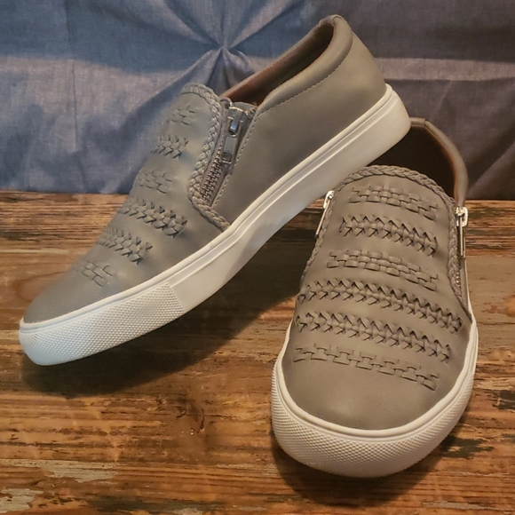 Report Shoes - Report Sneakers